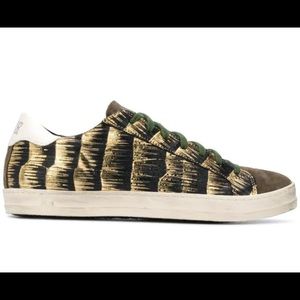 🍁SALE🍁 New P448 John Clarm Size 36